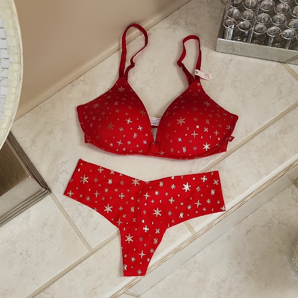 🎅 VICTORIA'S SECRET Wireless Padded RED/GOLD FOIL BRA/THONG SET 🎅
